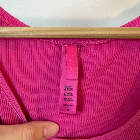 Skims Cotton Rib Tank Sugar Pink - Picture 5 of 5